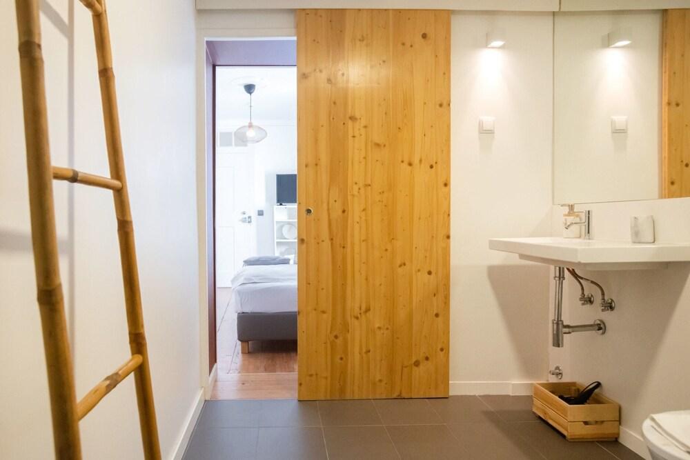 Cosy 1 Bedroom in Lisbon