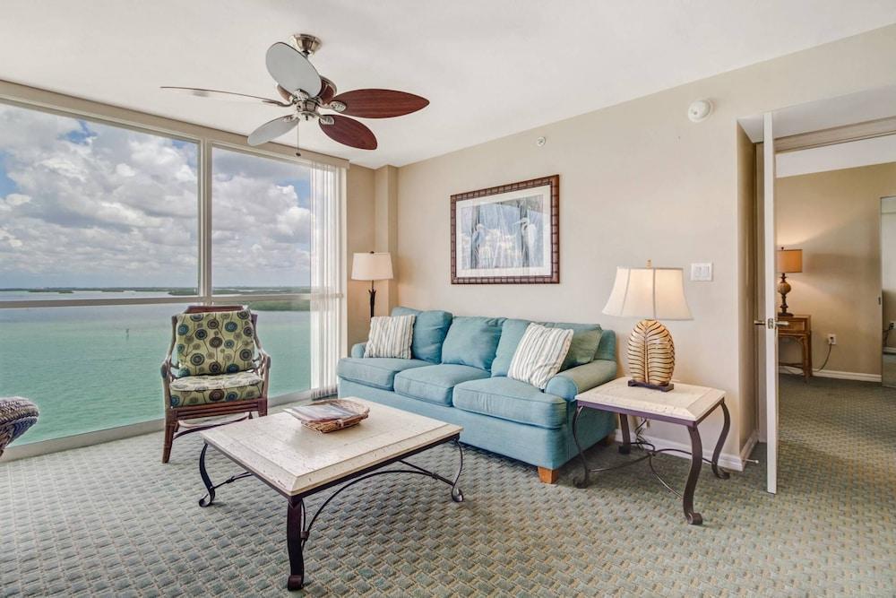 Lovers Key Resort 905