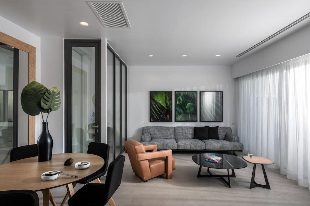 Made By The Sea Villa 4