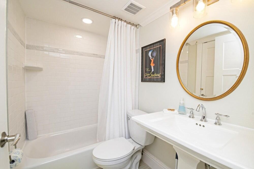 8114 Ocean Front 1st Floor