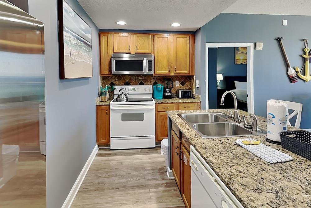 Sterling Reef by Resort Collection