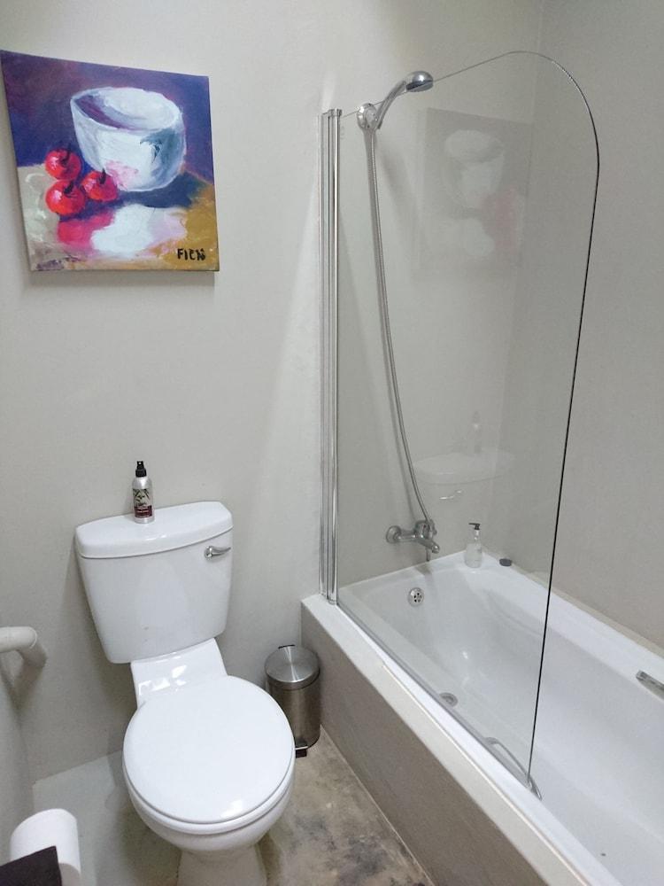 Flitwick Ranch - Old Cheese Factory Room 5