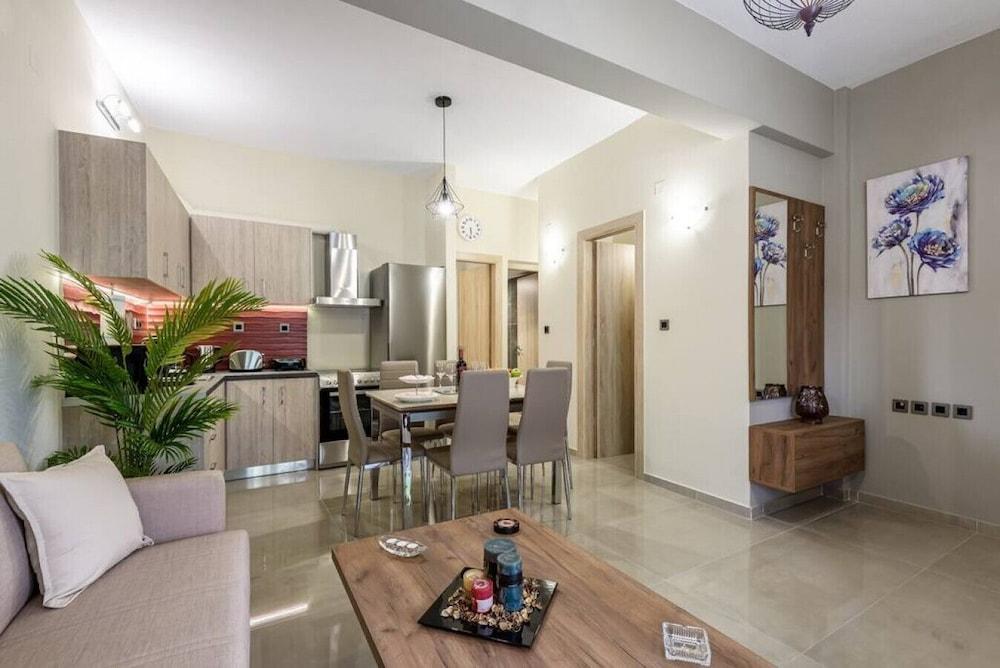 Giannas Apartment Superb Spot