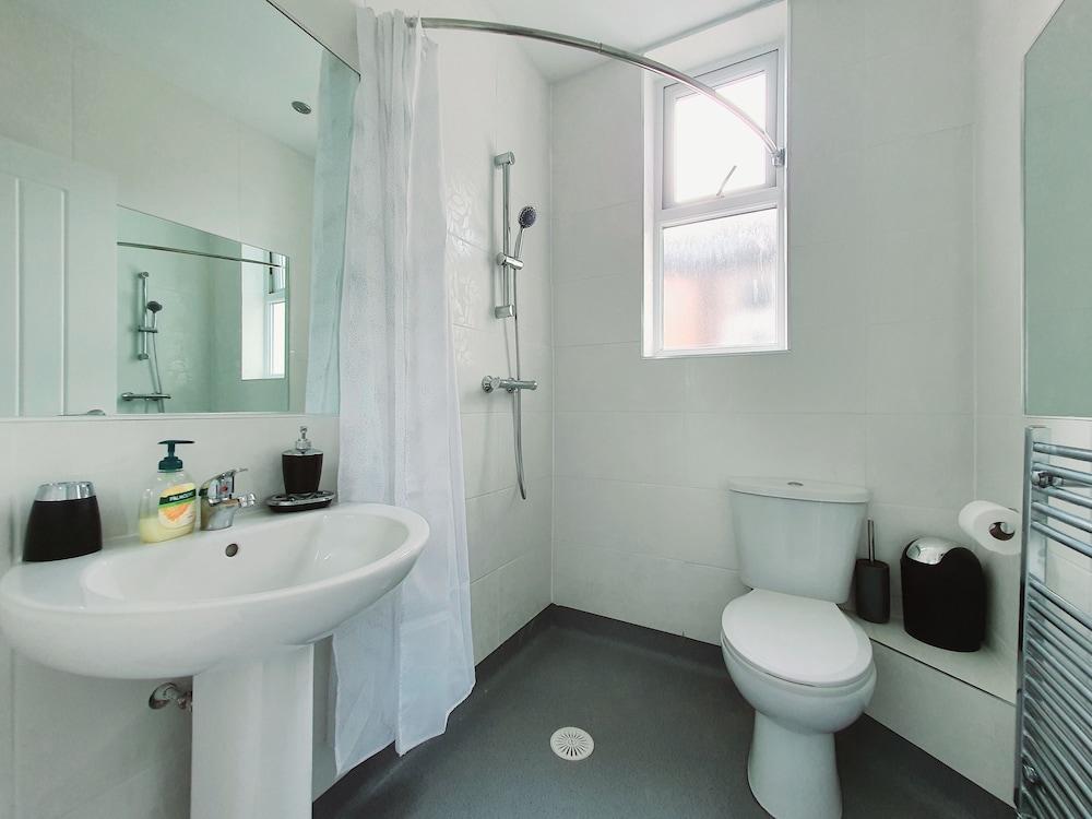 Dysa Bloomfield House