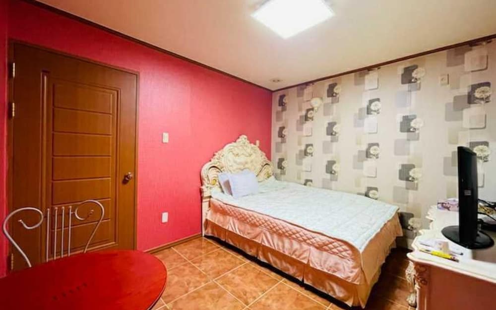 Miryang Badri Pension