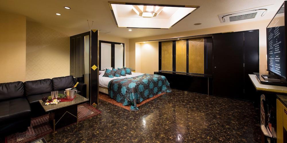 Restay Tina Grace - Adults Only