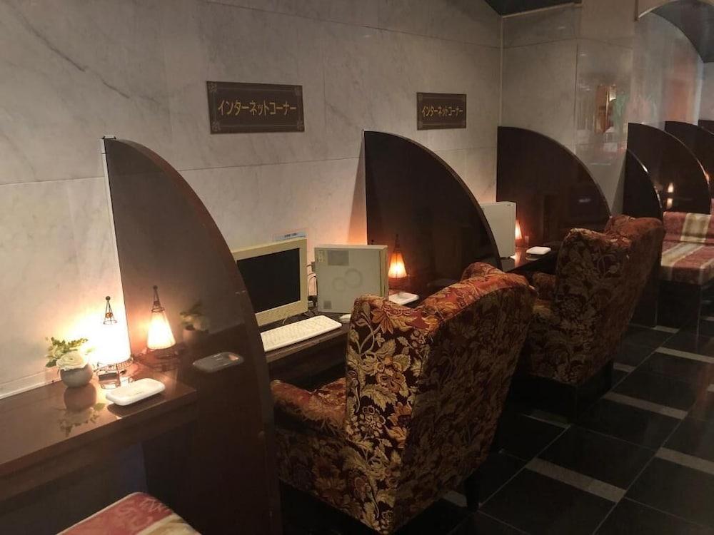 Restay Windy - Adults Only