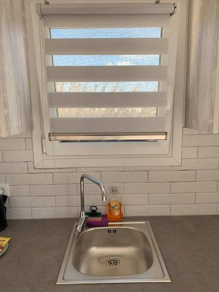 SUN Studio 3 - Close TO 180 Sunset BAR