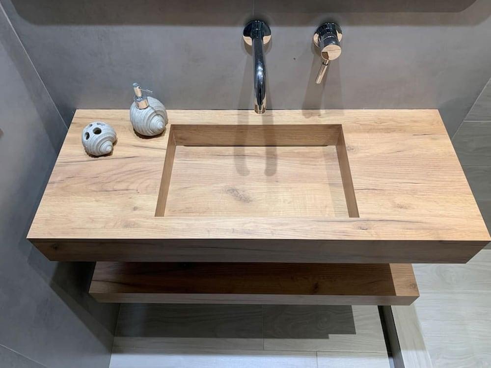 SUN Studio 2 - Close TO 180 Sunset BAR