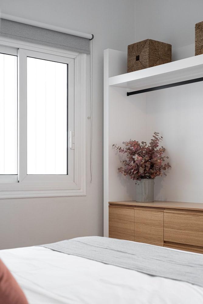 Athenian Calm Residence