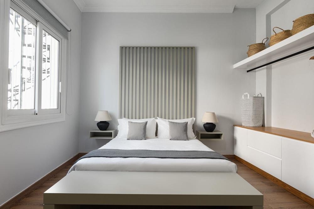 Athenian Calm Residence