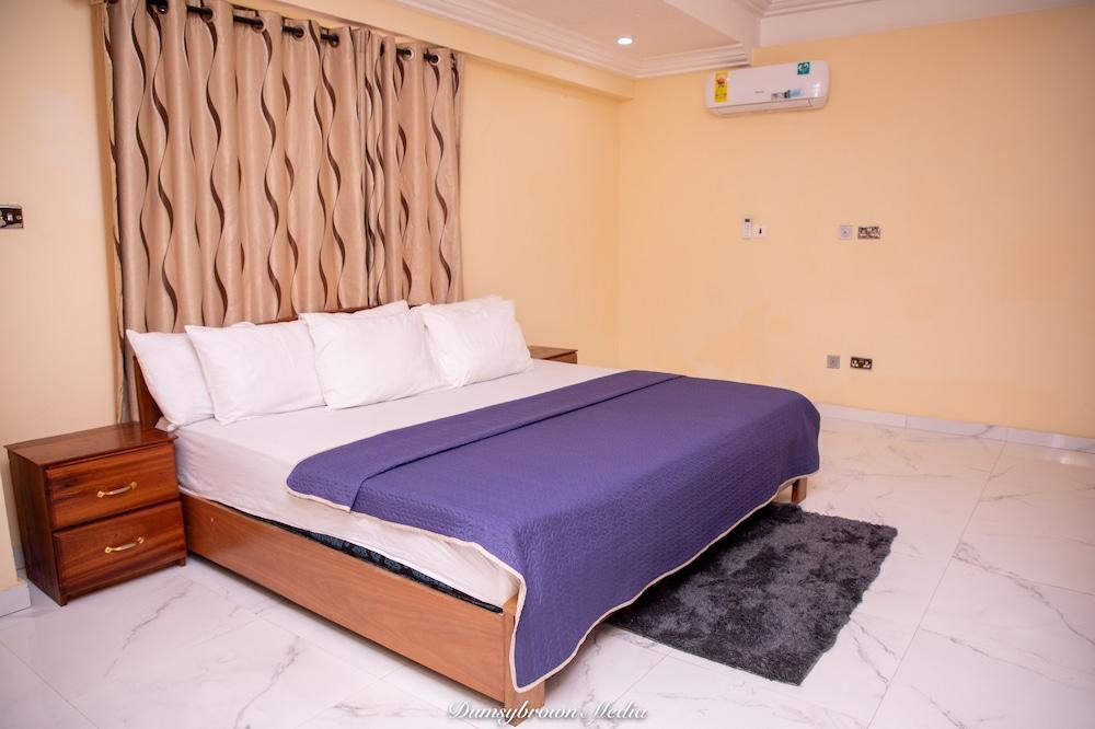 Washington Court Apartments