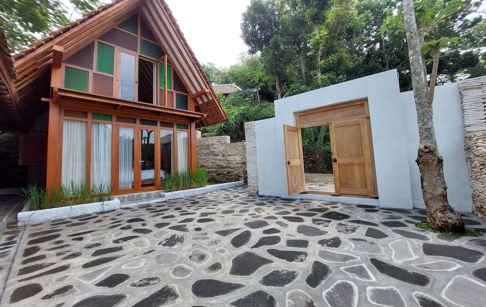 DikaJaya Guesthouse Syariah