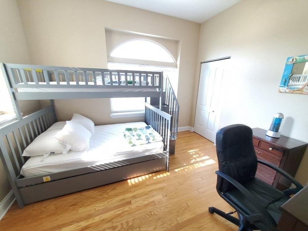 Treasure Beach 2 Bedroom Home by RedAwning