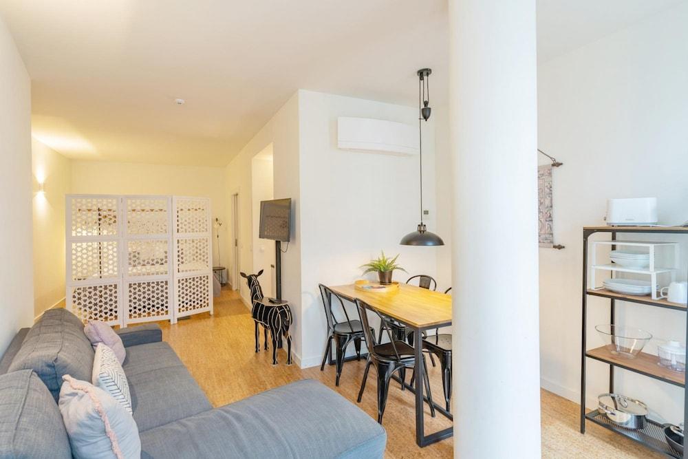 Cashmere Nightlife Studio 202