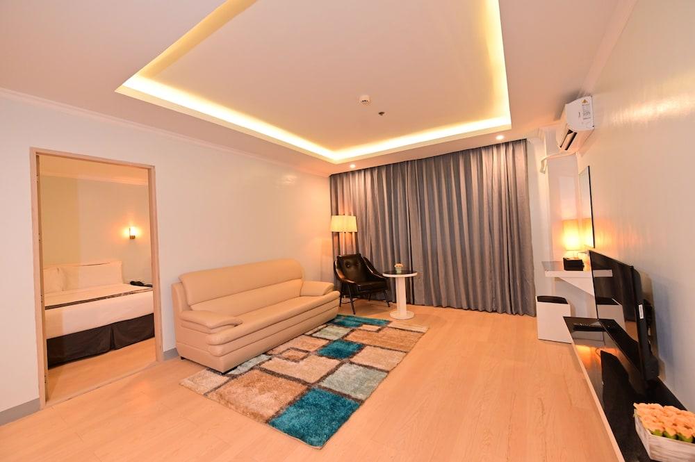 T Shine Resort and Spa