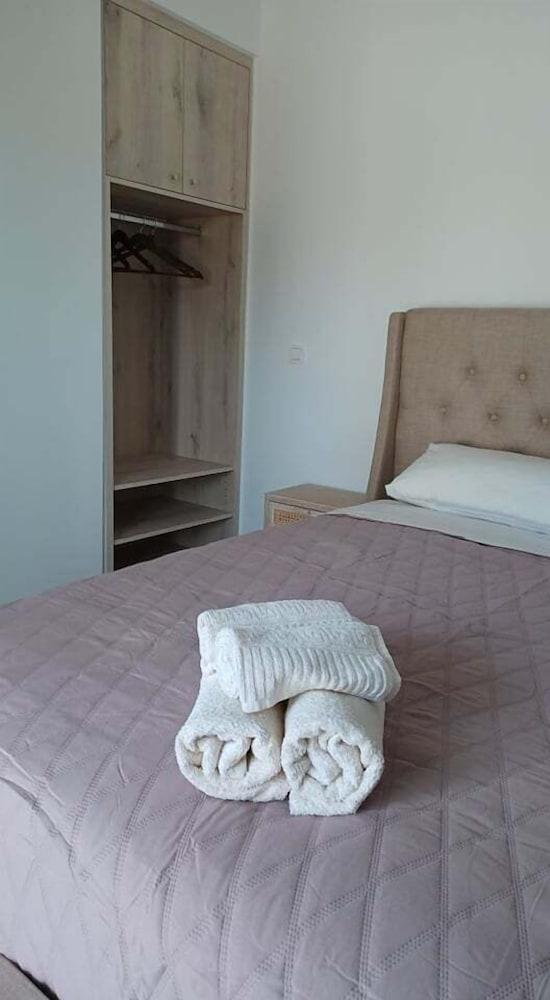 Hello Village Chania