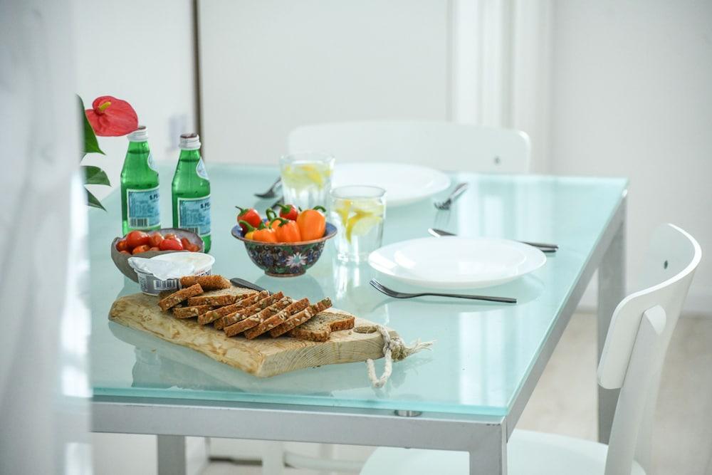 CozyStudio Apt in a vibrant neighborhood