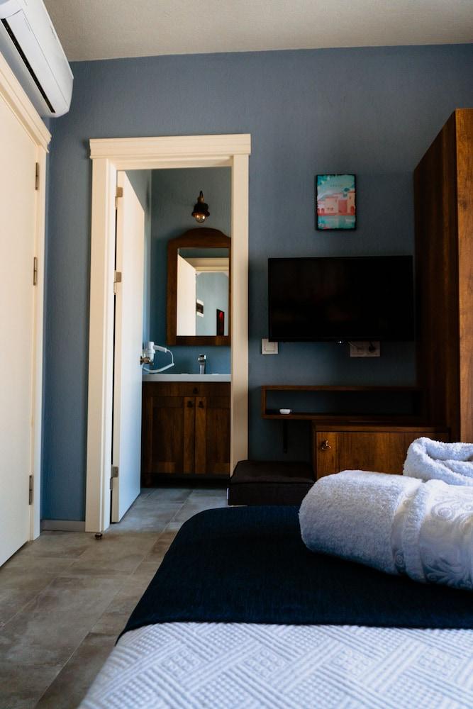 Cati Hotel Boutique Plus