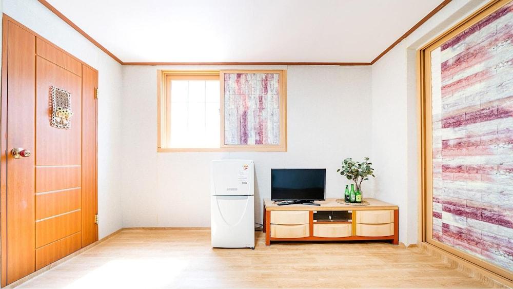 Gangchon Pine Hill Pension