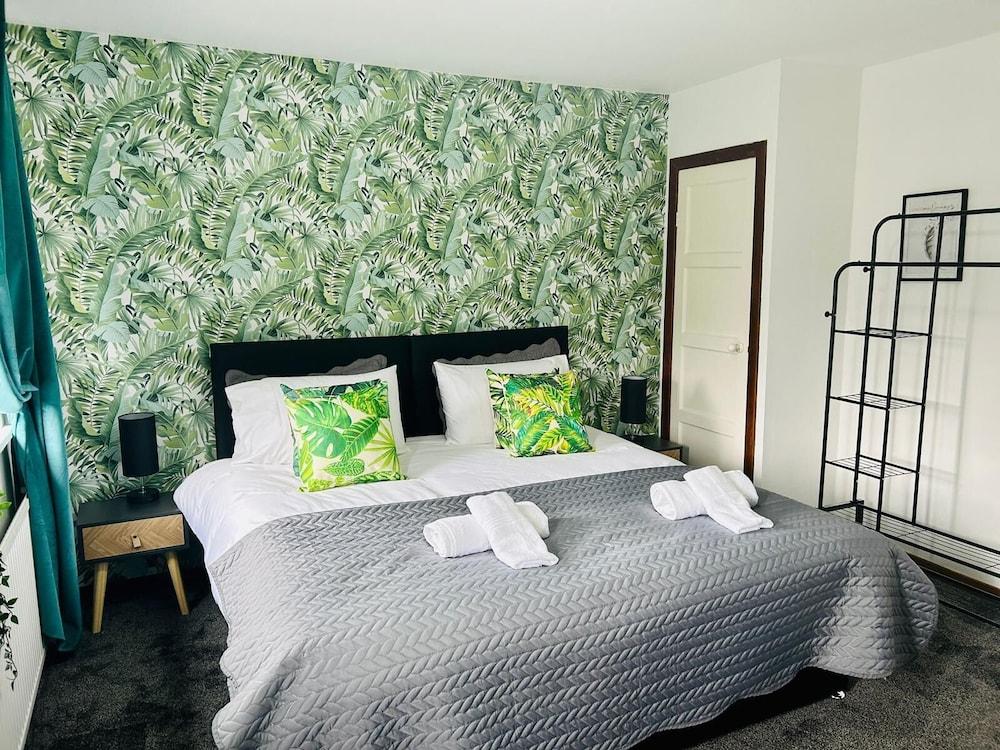 Lady Wilson Apartment