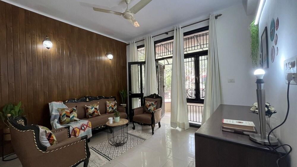 Bluo Charming Villa with Private Pool