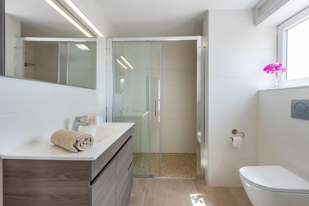 Casa Cinco Cupulas AM