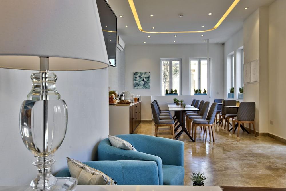 Tritoni Valletta Boutique Hotel