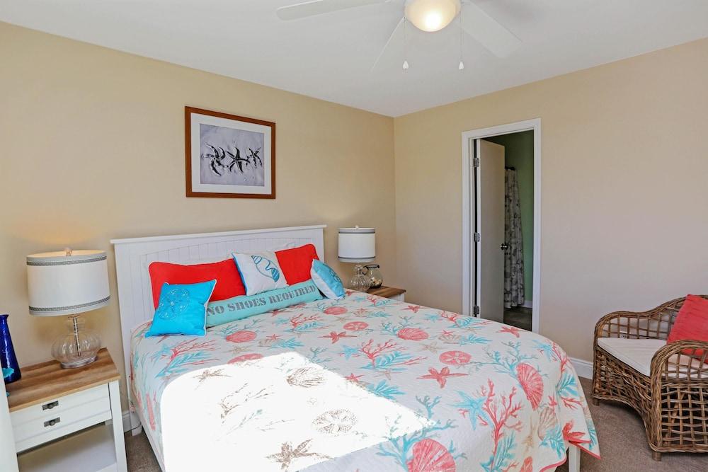 Barrier Dunes 215 - 32