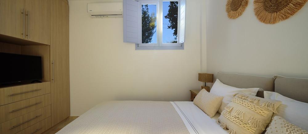 Antiparos Luxury Villas