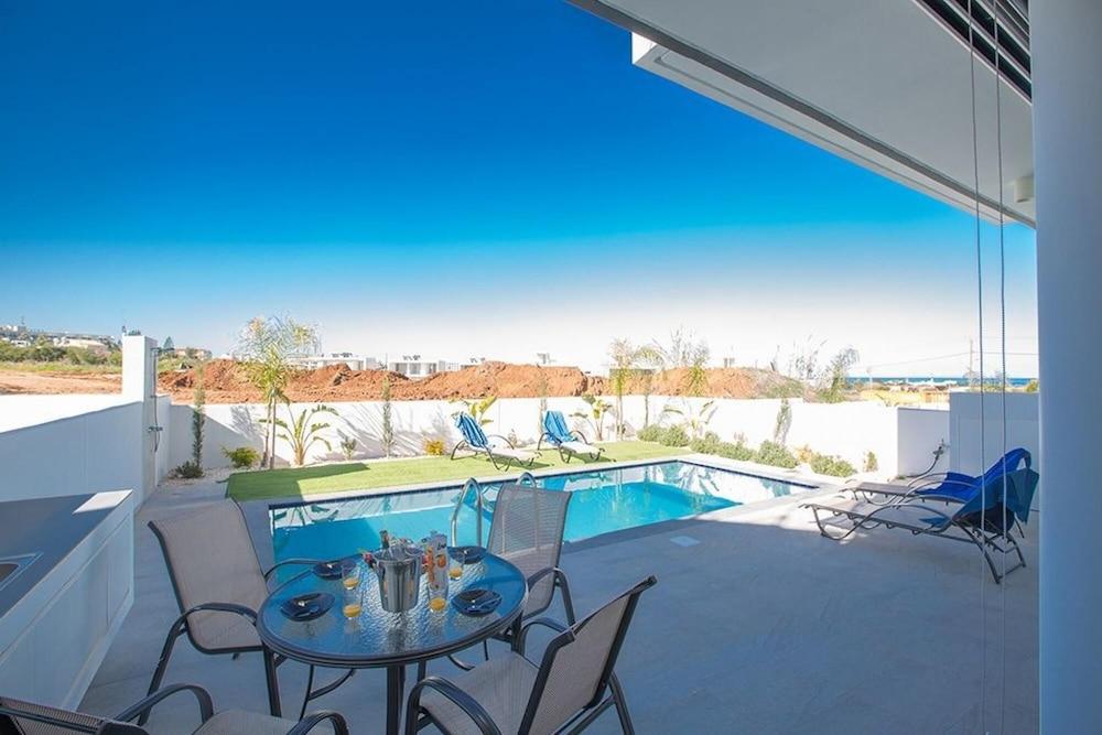 Villa Natasa AQ Ol25