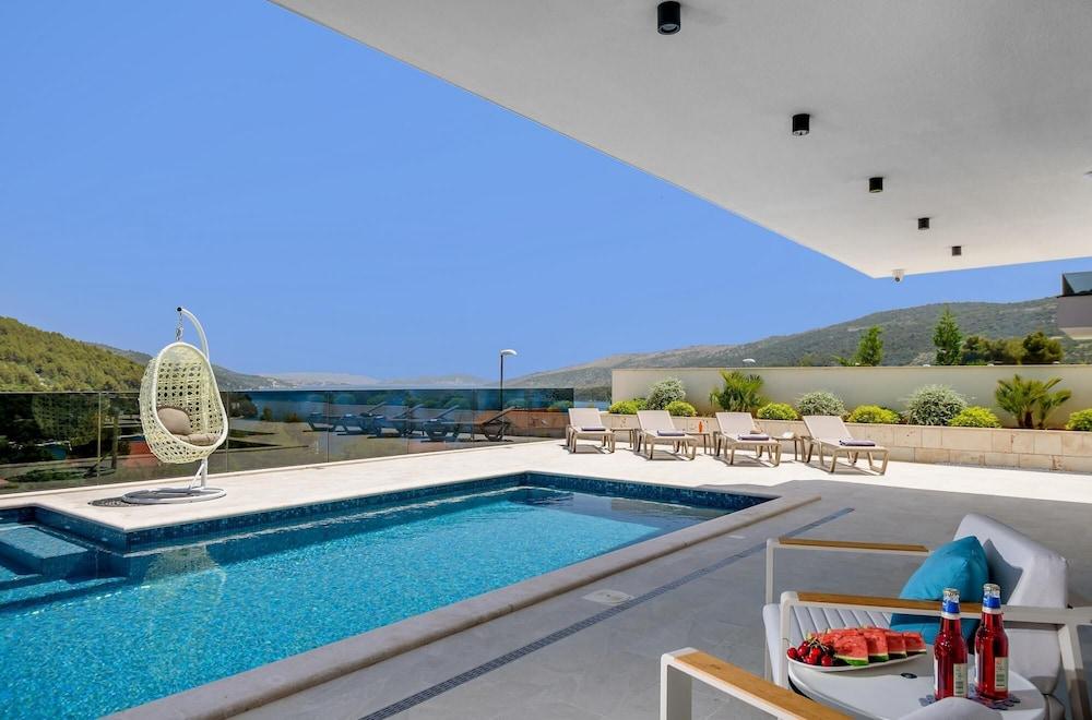 Villa Lucy Lemon CFH