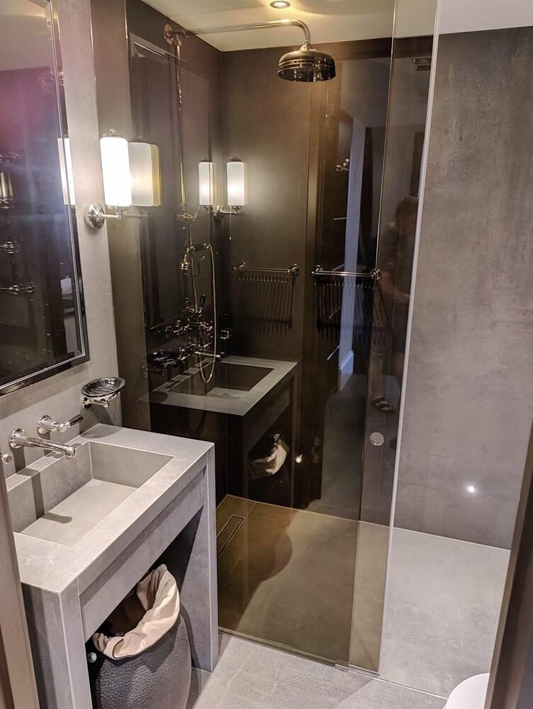 Luxury Suite in Cadogan Square