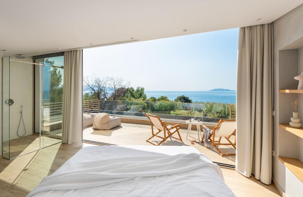 Luria Homes-Villa  C