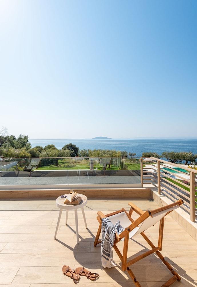 Luria Homes-Villa  C