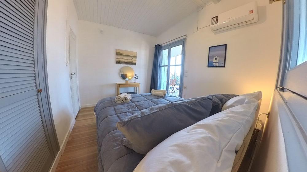 Beachfront/2br/garden/bbq/seaview/quietretreat