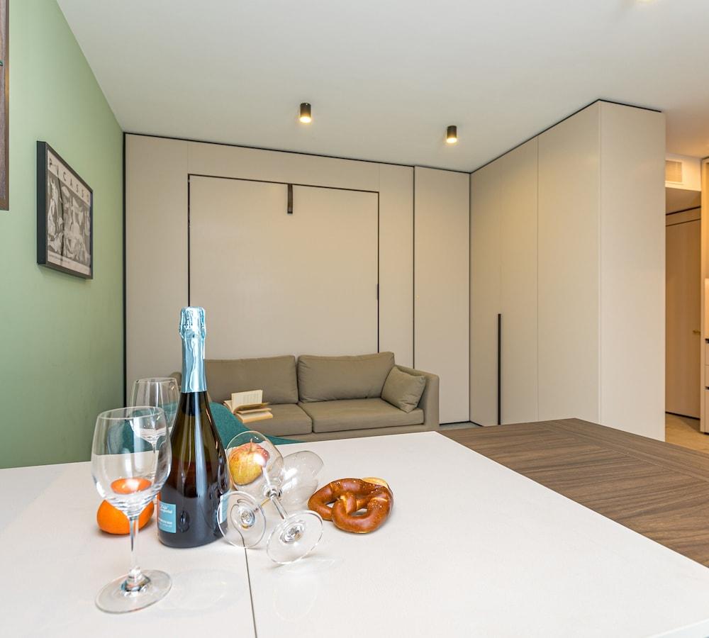 Icon H 205 Suite Micro-living