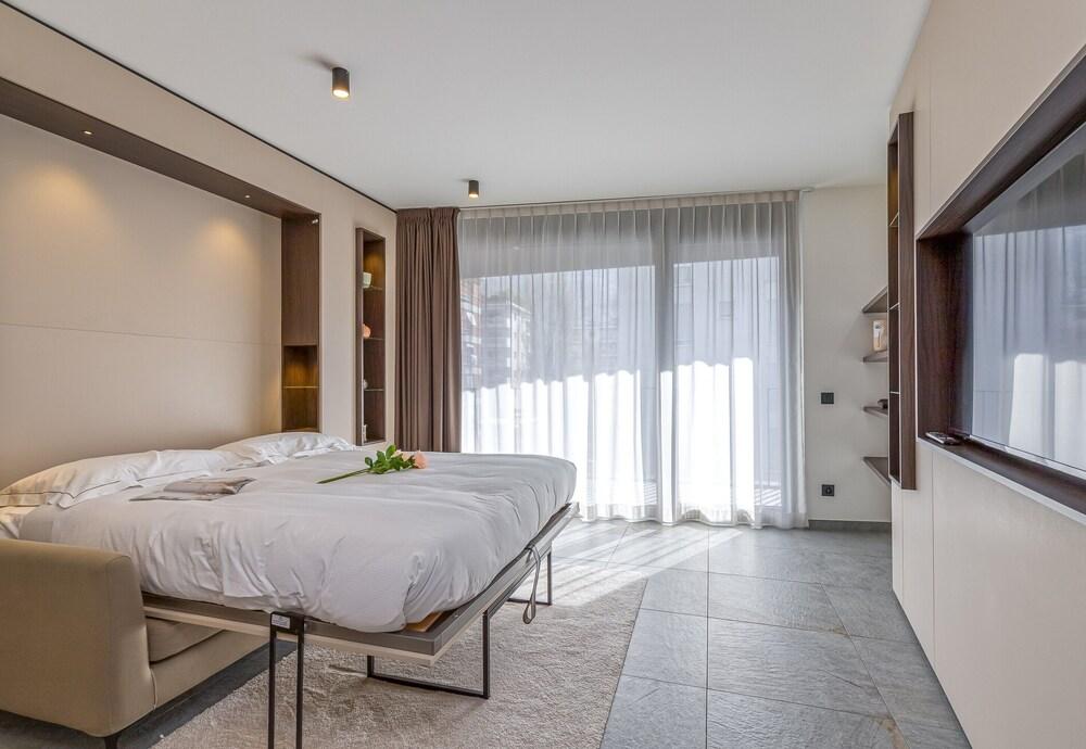 Icon H 302 Suite Micro-living