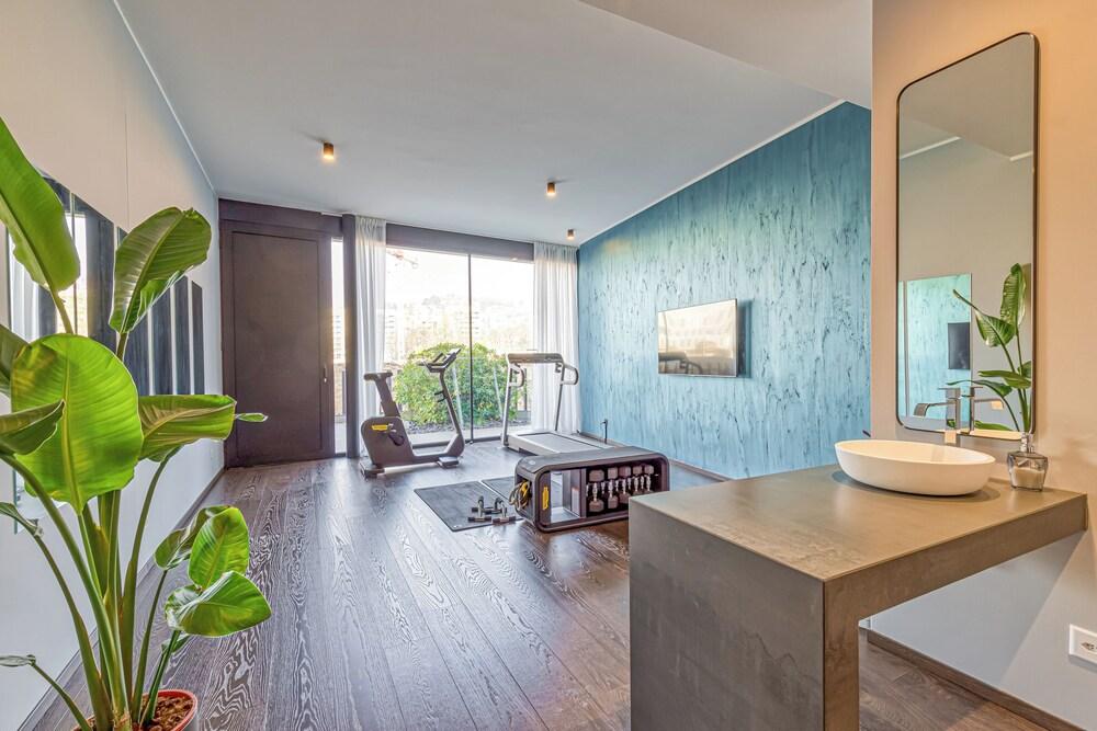 Icon H 402 Suite Business