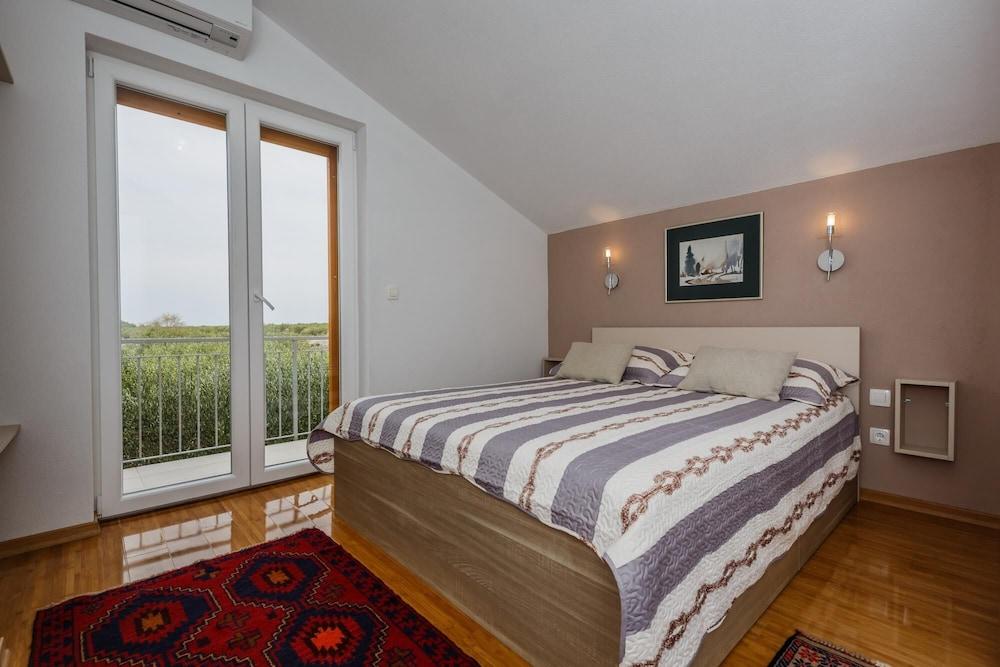 Casa del Sole CFH in Sutivan