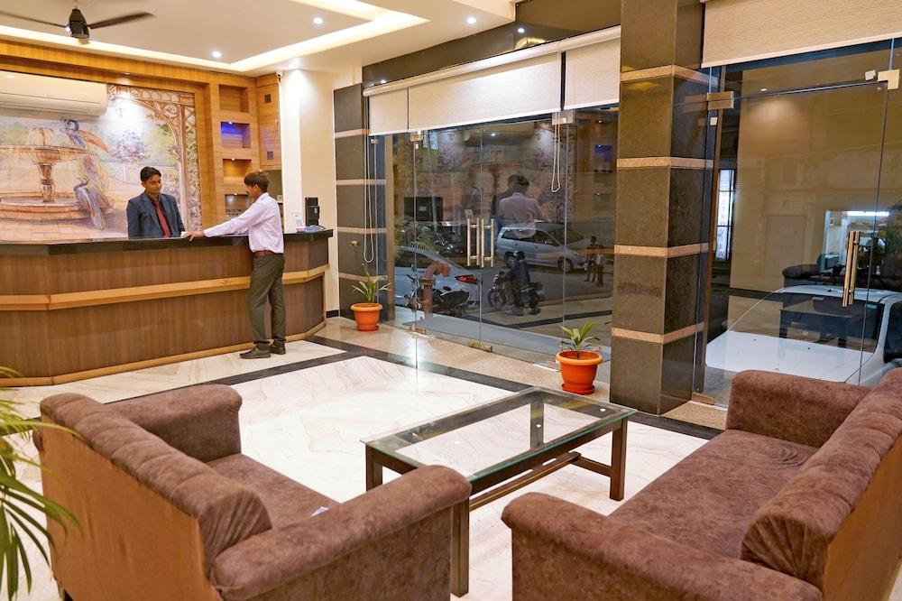 The Grand Manmuralidhar