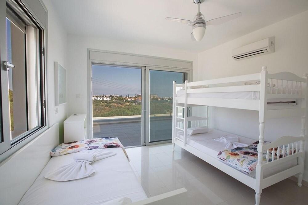 Villa Kelis AQ Ds116