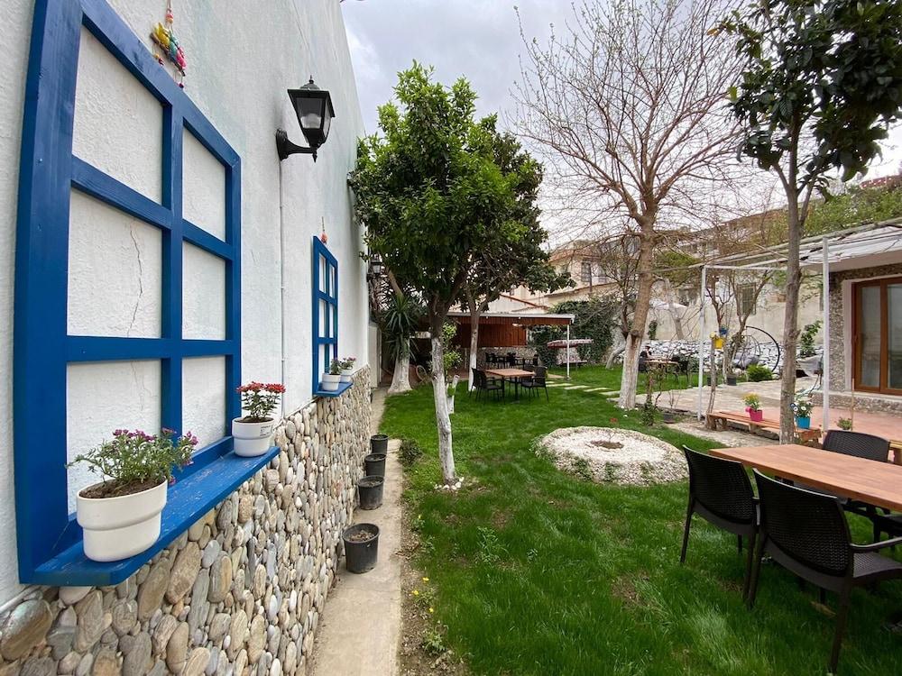 Düsseldorf Pansiyon