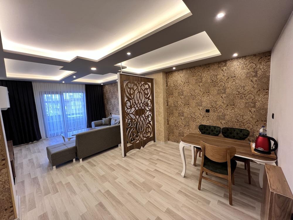 Avazem Suite Hotel