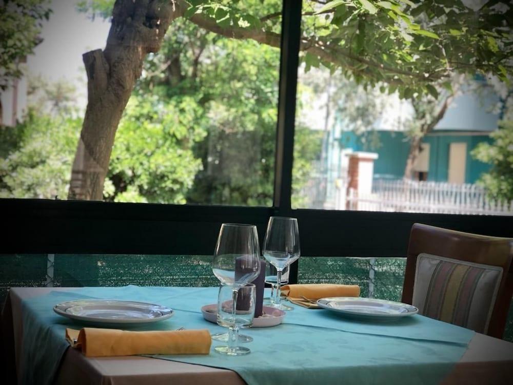 Ville Alexandra Hotel