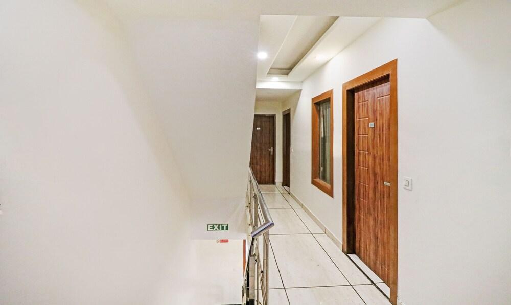 Itsy By Treebo - Grand Signia