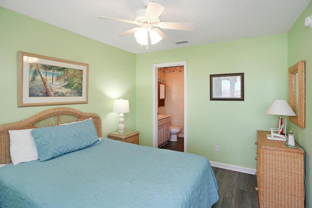 Sea Cliff D-23 Capture The Cape