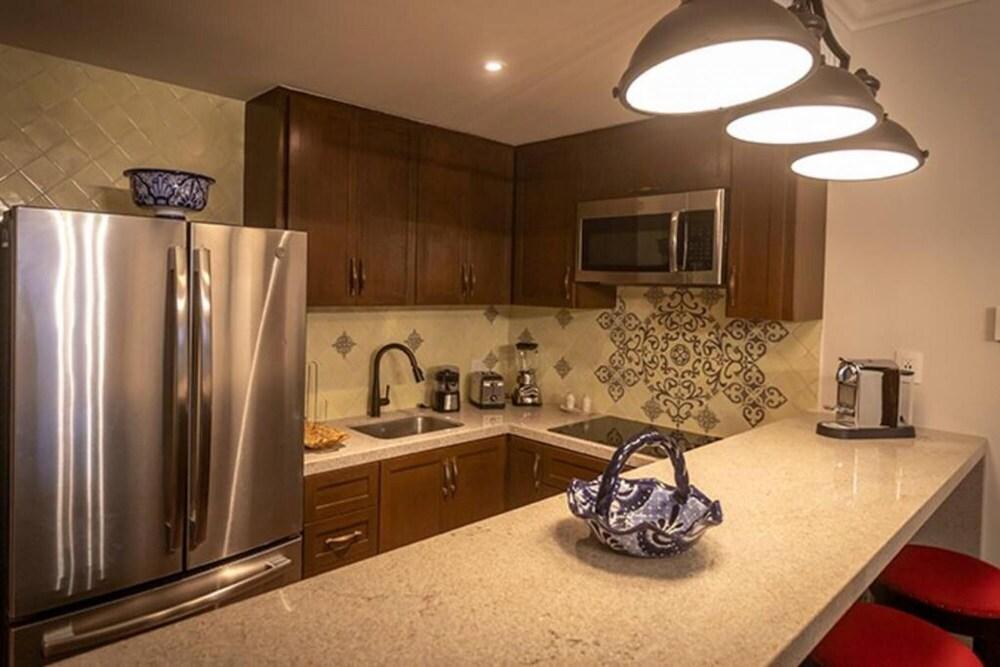 Enchanting 2 Bedroom With in Cabo