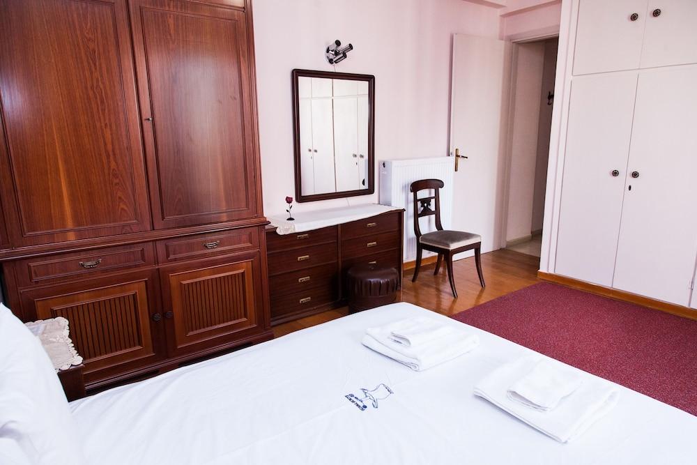 Elegant  Spacious Marousi Apt