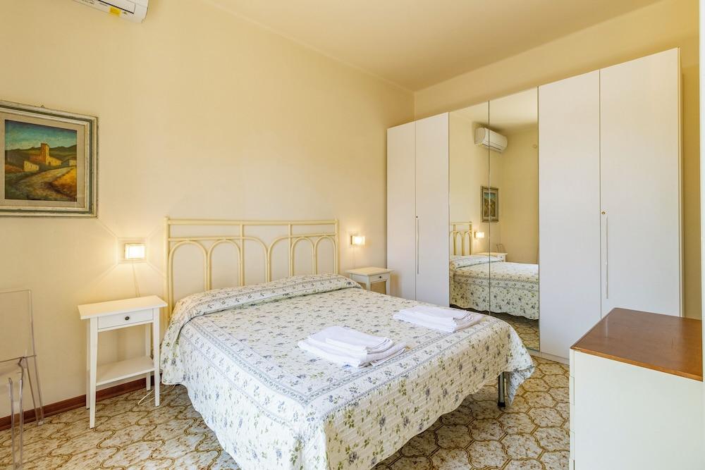 Casa Lidia 900m From Sea